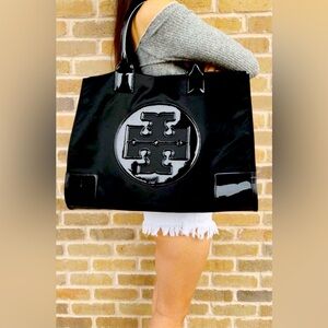Tory Burch Ella patent-leather tote bag. Size Large